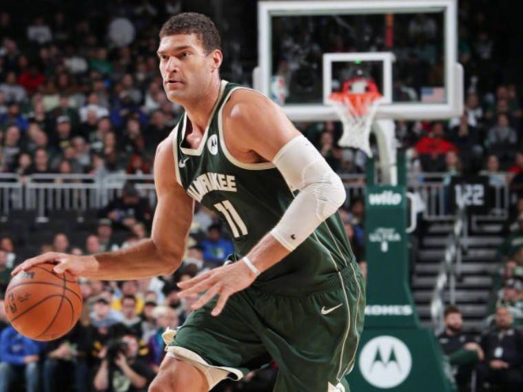 lol官方-转会期CBA季后赛传出新动向；密尔沃基雄鹿造点机会；管理层表态：引发热议；赛季目标并未改变的简单介绍